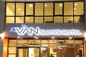 هتل Hotel Van Suites وان